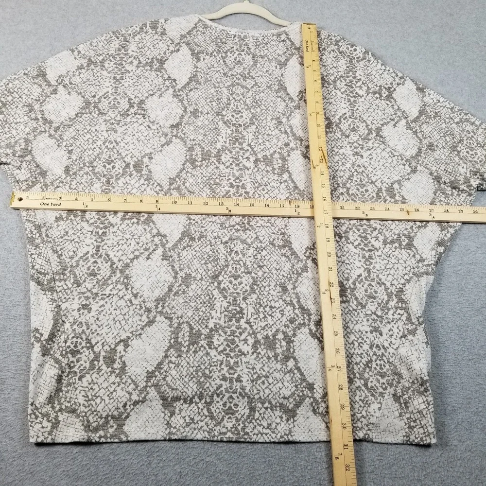 White House Black Market Sweater Womens XL Grey Snake Print V-Neck Dolman Sleeve